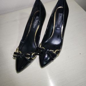 Women's shoes